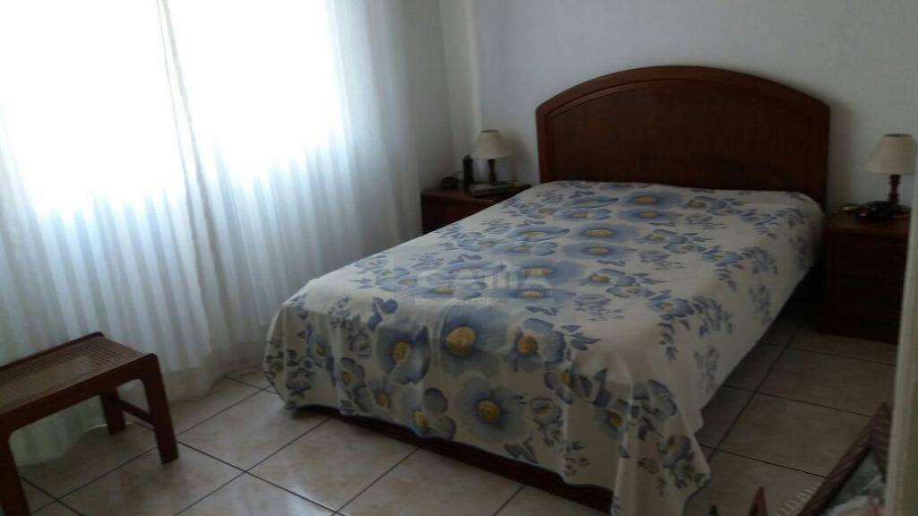 Sobrado à venda com 5 quartos, 160m² - Foto 4