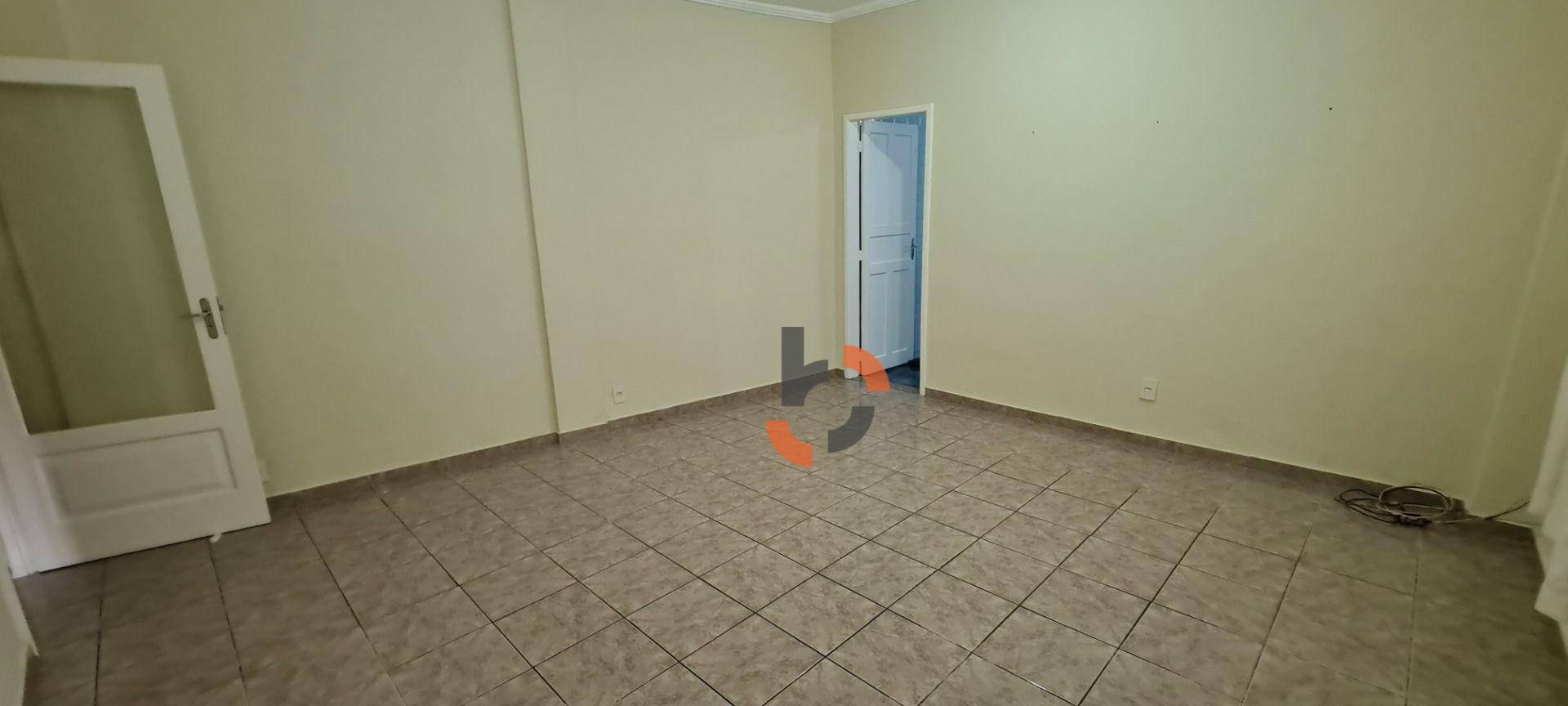 Casa à venda com 5 quartos, 232m² - Foto 3