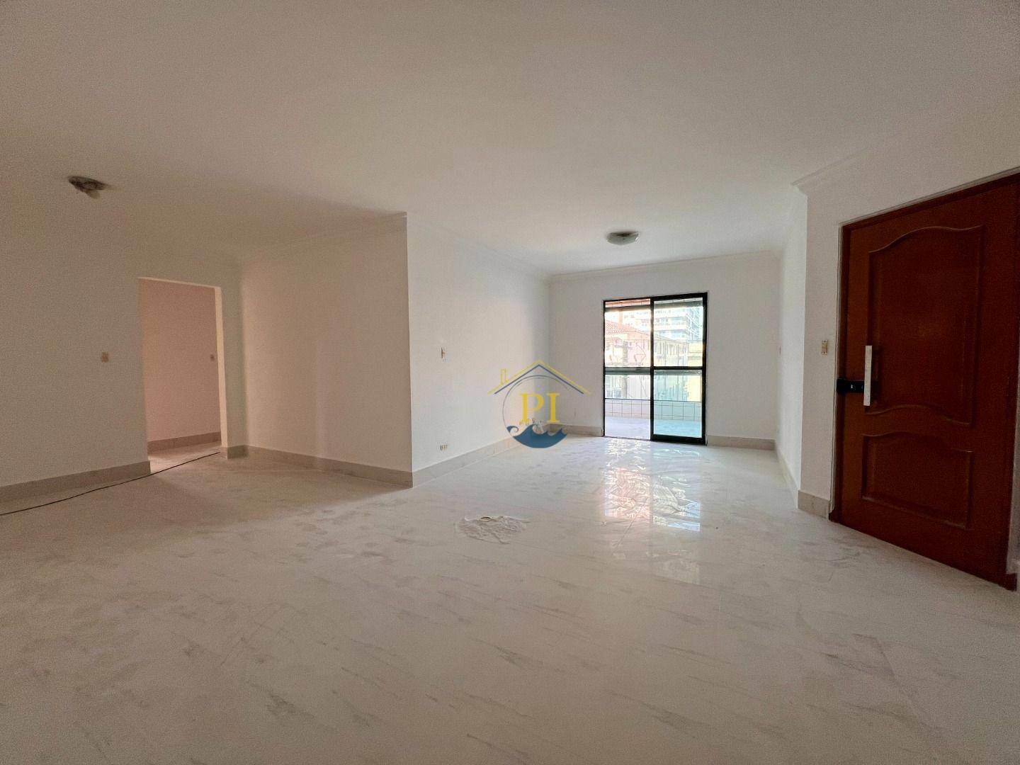 Apartamento à venda com 3 quartos, 131m² - Foto 1