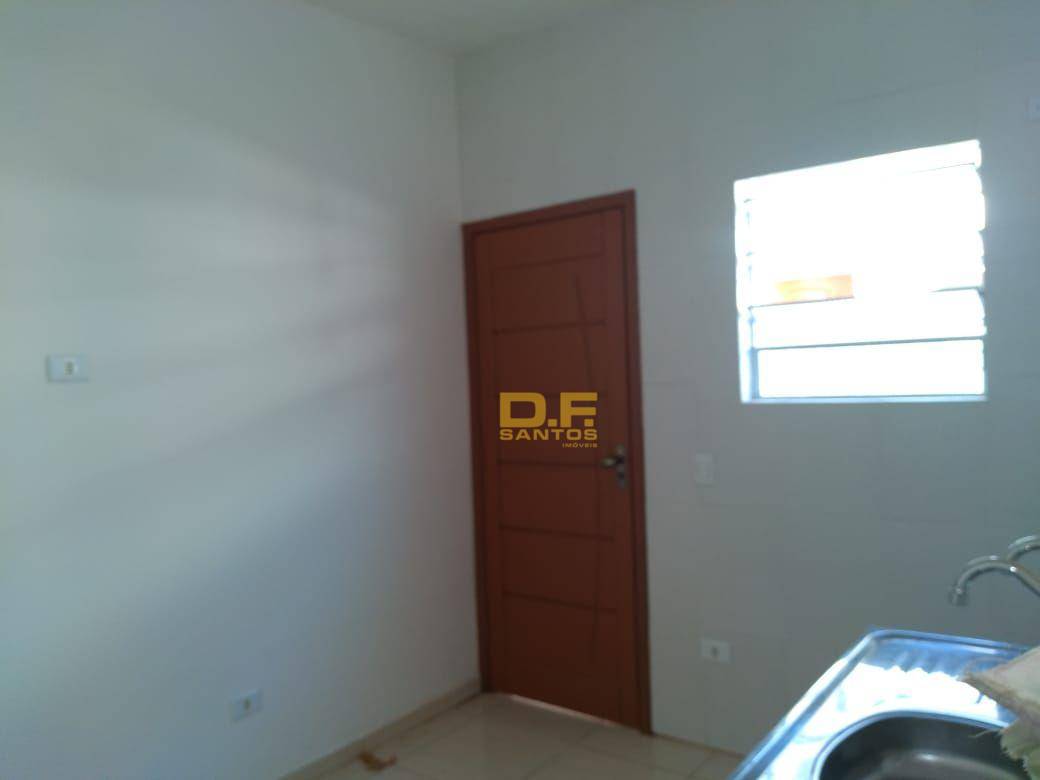 Casa à venda com 2 quartos, 70m² - Foto 10