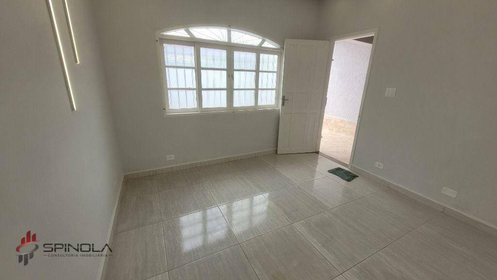 Casa à venda com 2 quartos, 48m² - Foto 18