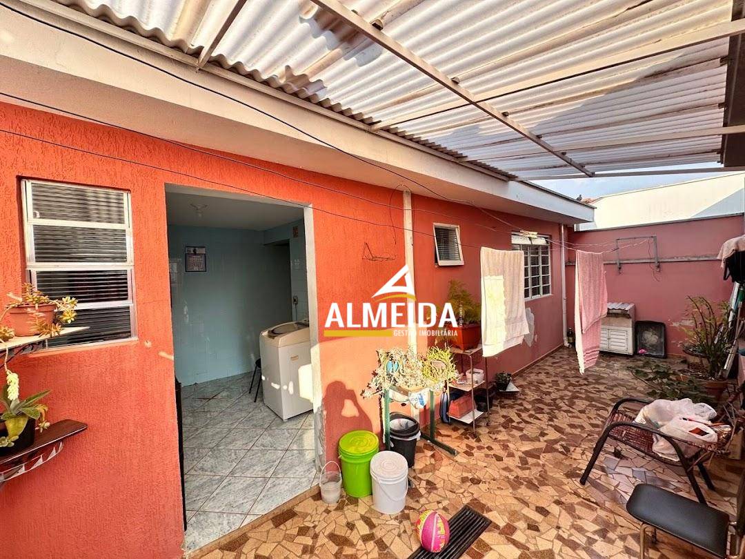 Casa, 3 quartos, 170 m² - Foto 2