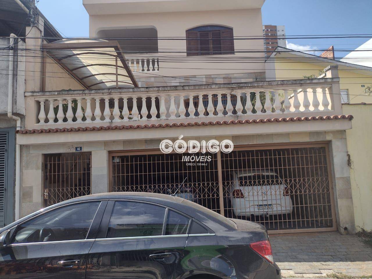 Sobrado à venda com 3 quartos, 268m² - Foto 1