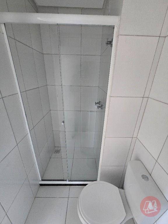 Apartamento para alugar com 3 quartos, 74m² - Foto 14