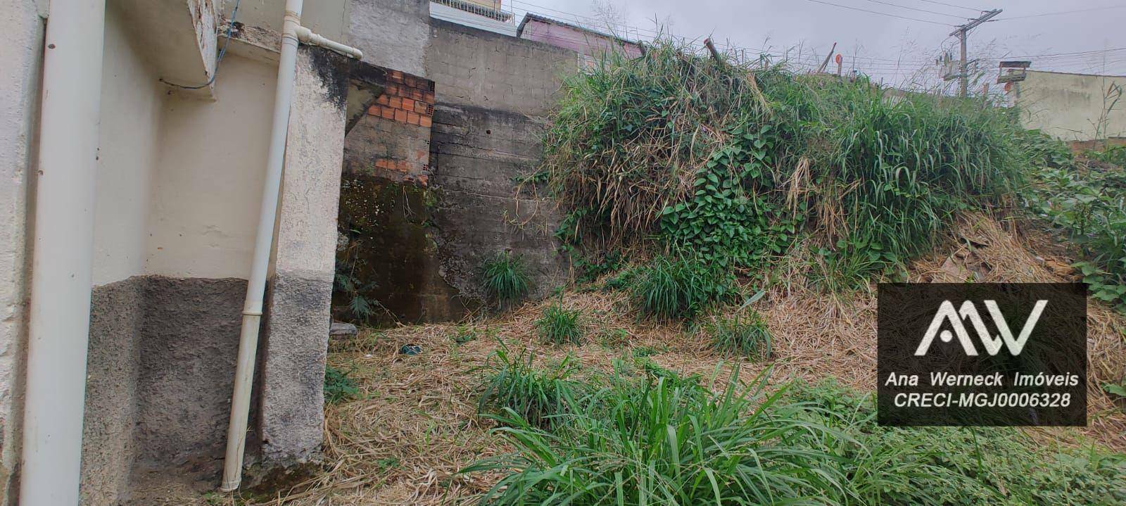Casa à venda com 2 quartos, 90m² - Foto 17