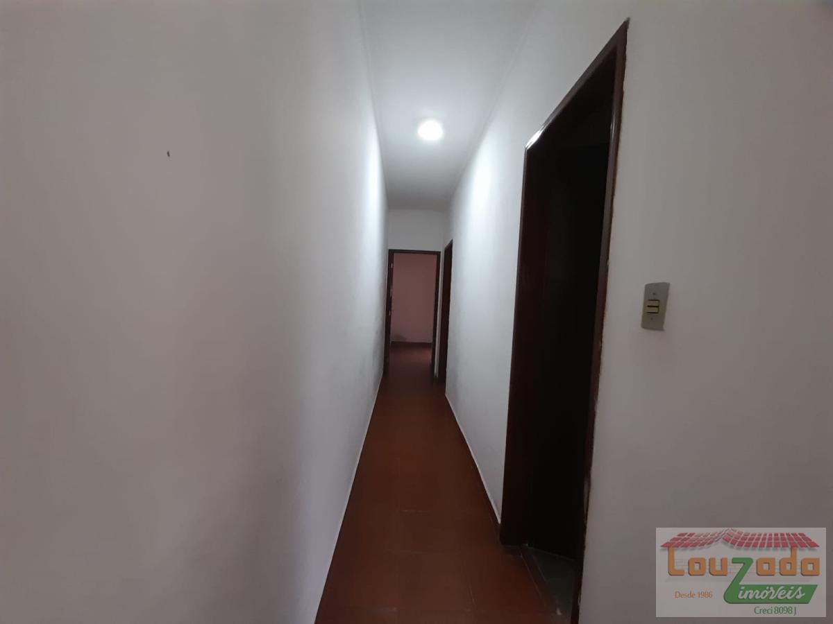 Casa à venda com 2 quartos, 180m² - Foto 5