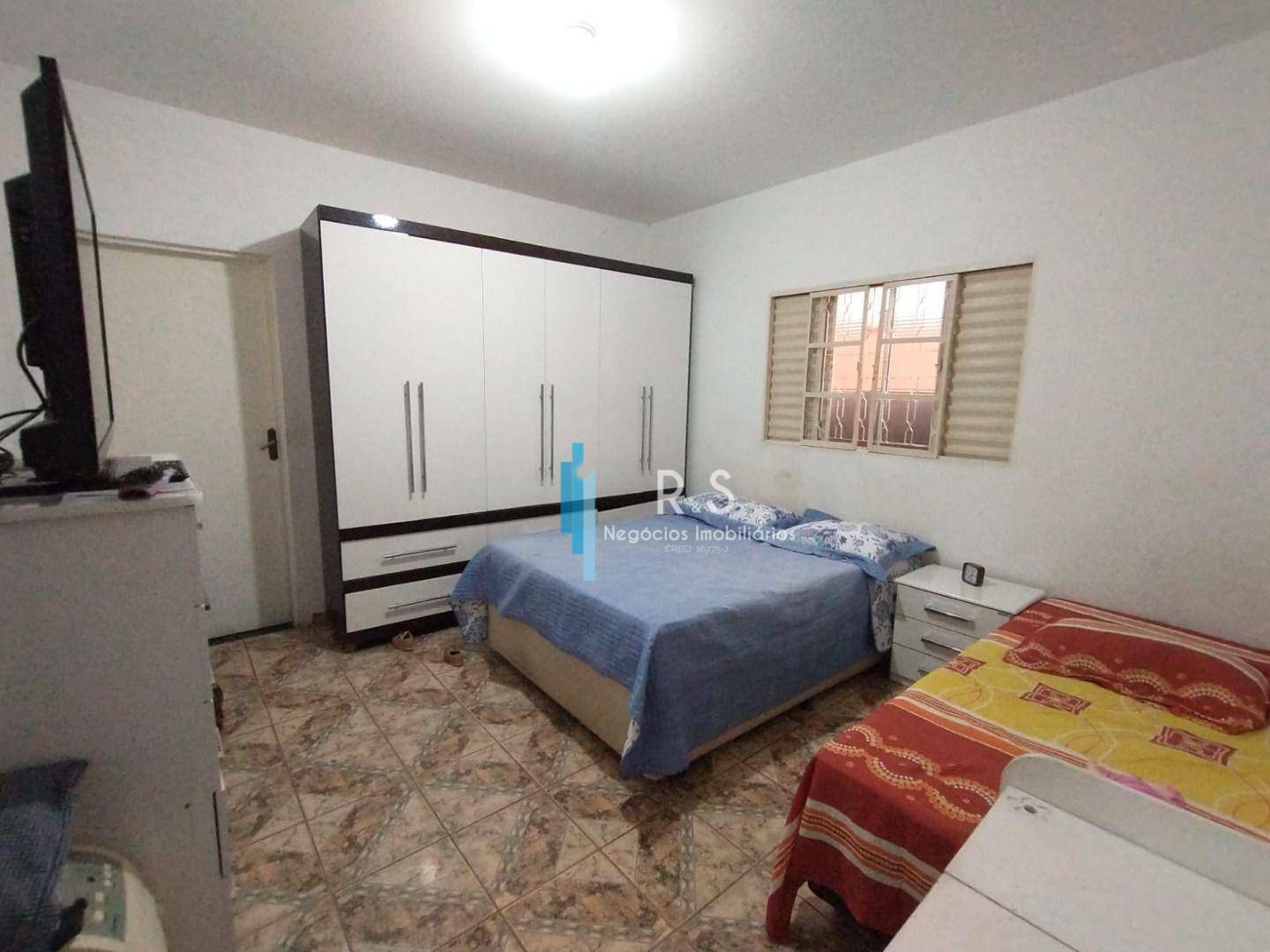 Casa à venda com 4 quartos, 187m² - Foto 11