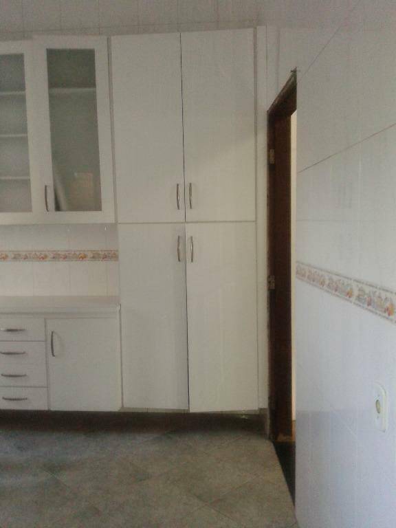 Casa à venda com 2 quartos, 180m² - Foto 15