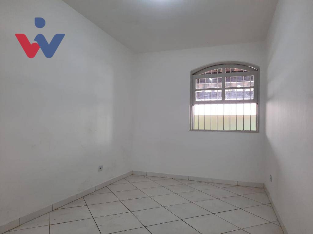 Casa à venda com 4 quartos, 190m² - Foto 12