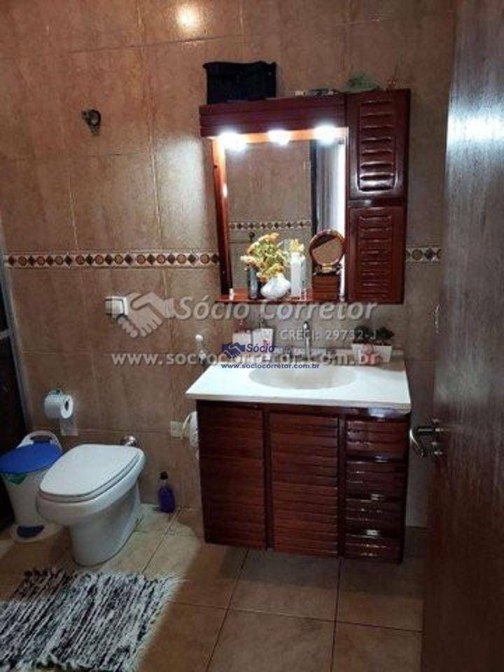 Sobrado à venda com 4 quartos, 240m² - Foto 17