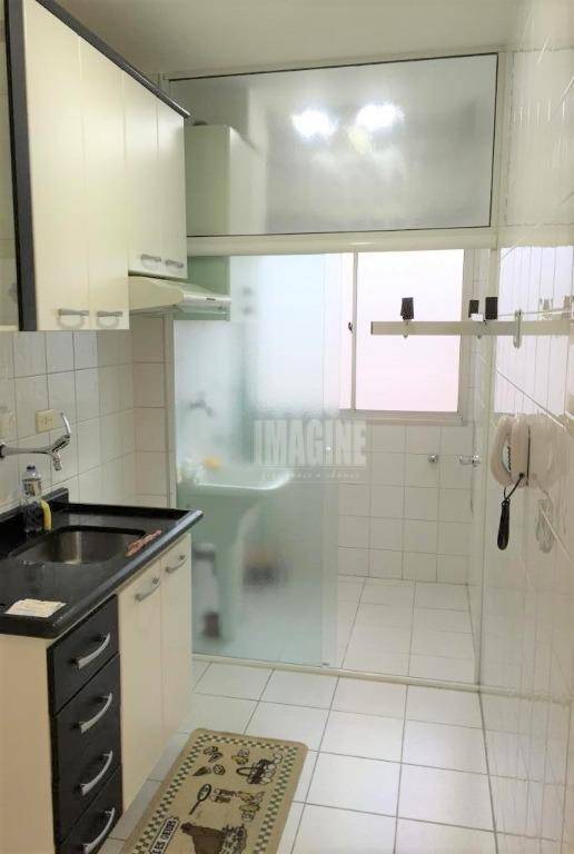 Apartamento à venda com 2 quartos, 45m² - Foto 3