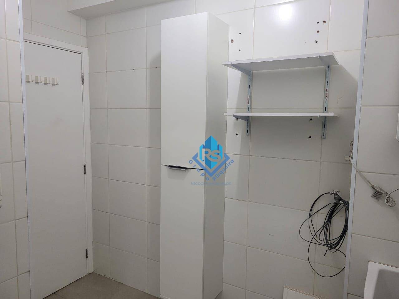 Apartamento à venda com 2 quartos, 96m² - Foto 2