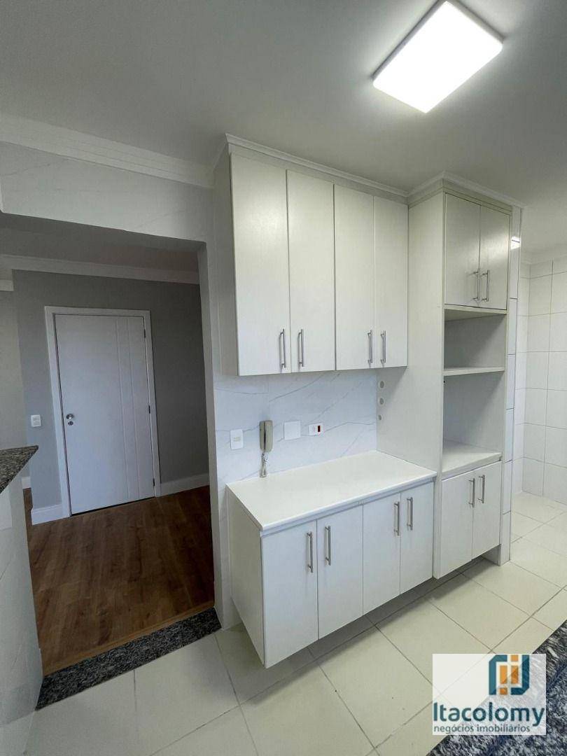 Apartamento à venda com 2 quartos, 66m² - Foto 8