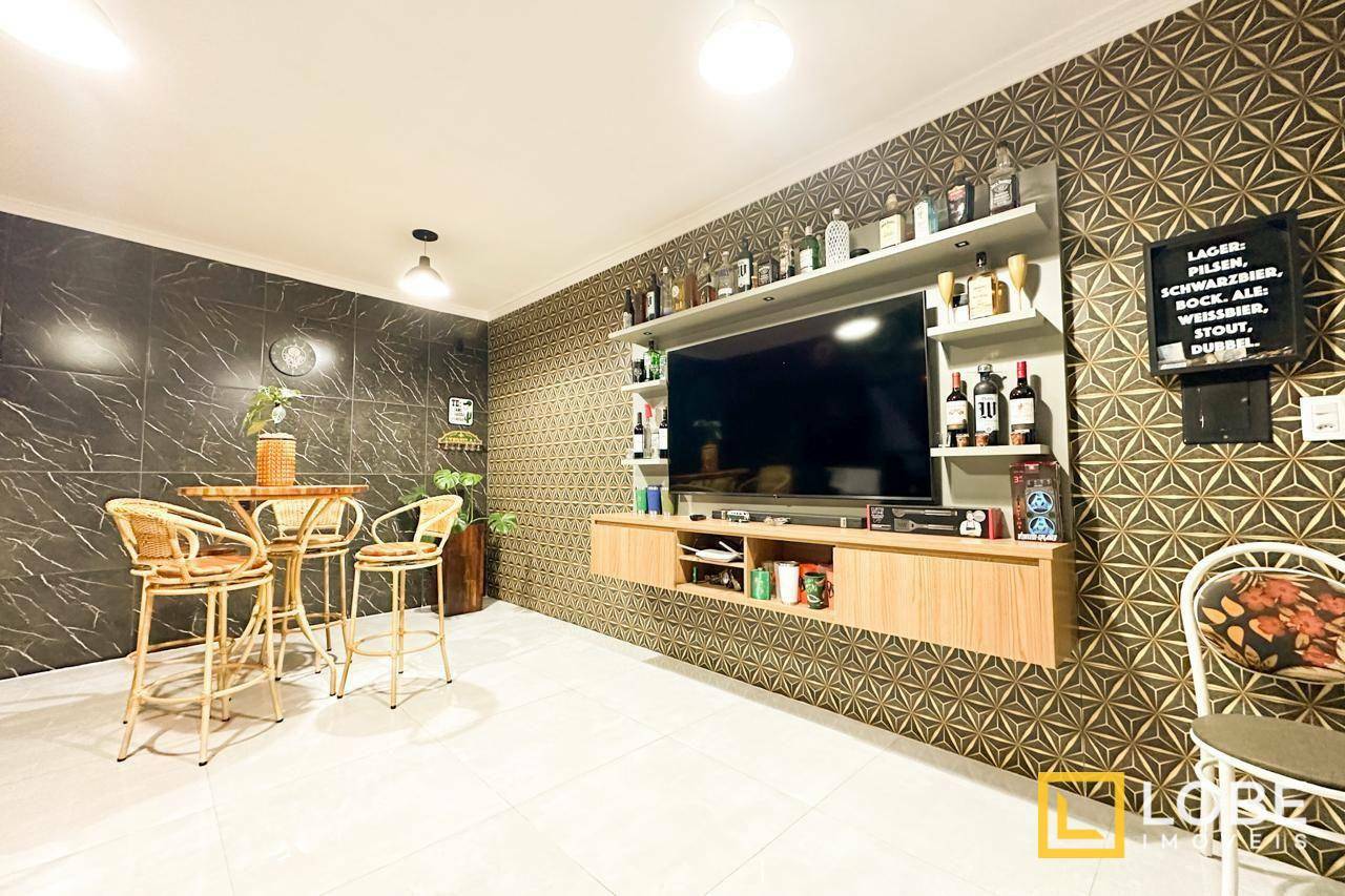 Casa à venda com 4 quartos, 198m² - Foto 6