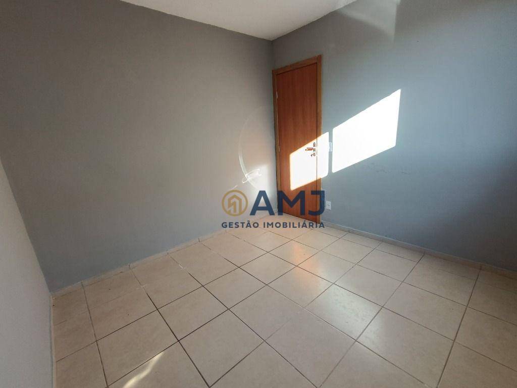 Apartamento à venda com 2 quartos, 44m² - Foto 13