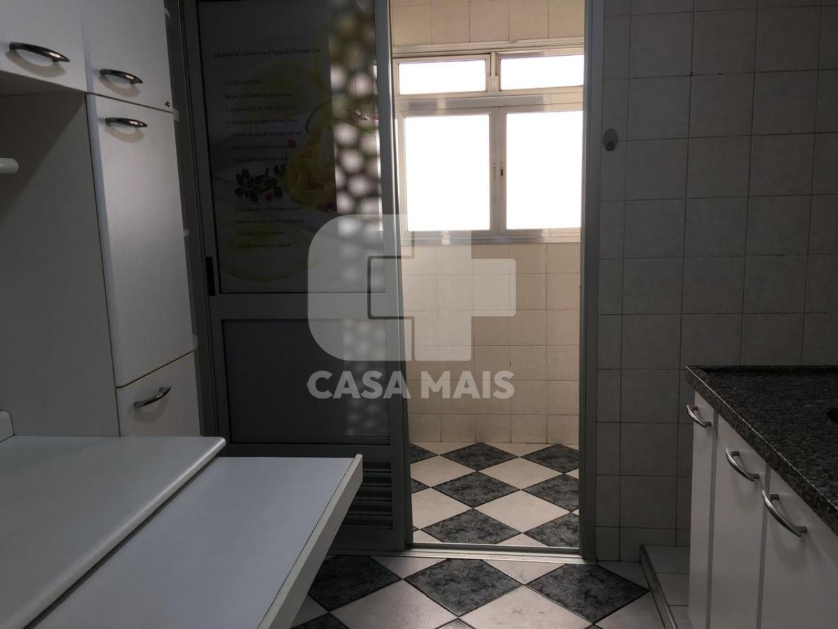 Apartamento para alugar com 3 quartos, 80m² - Foto 6