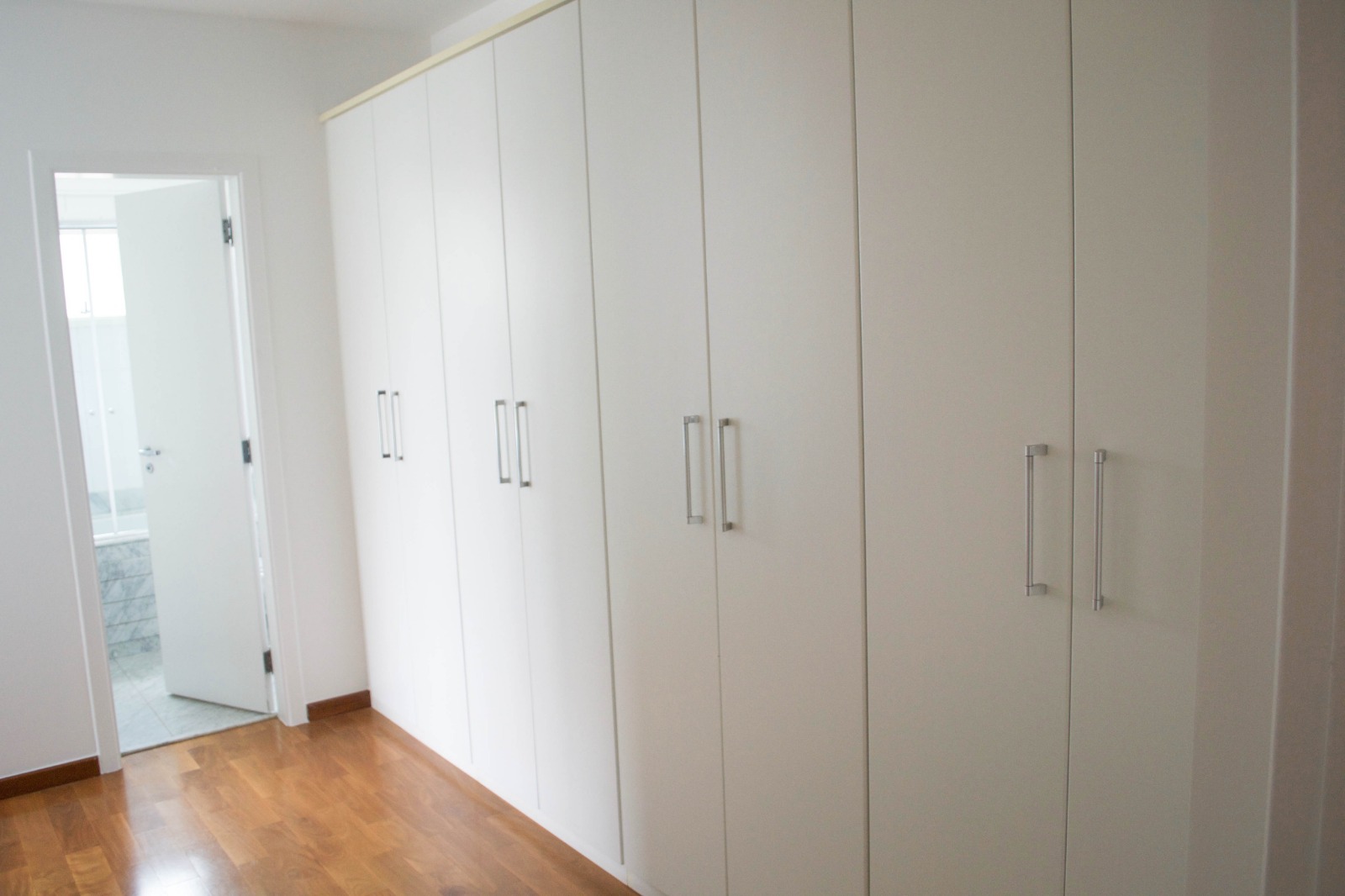 Apartamento à venda com 3 quartos, 198m² - Foto 10