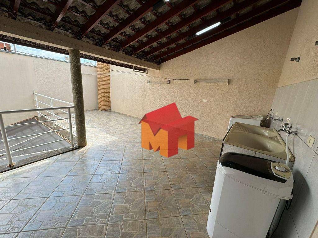 Sobrado à venda com 3 quartos, 234m² - Foto 18