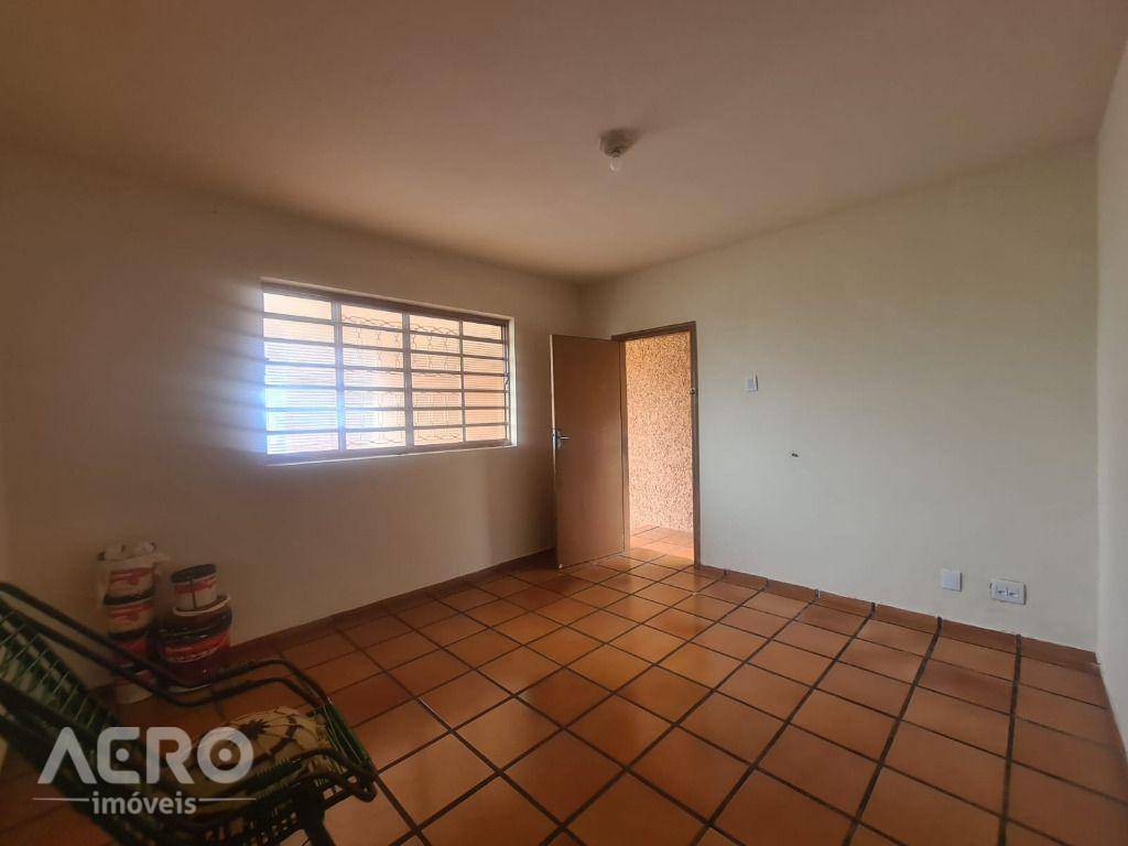 Casa à venda com 3 quartos, 130m² - Foto 15