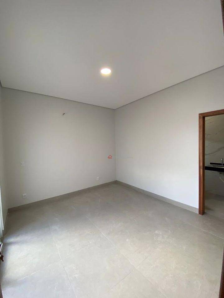 Casa à venda com 3 quartos, 134m² - Foto 7