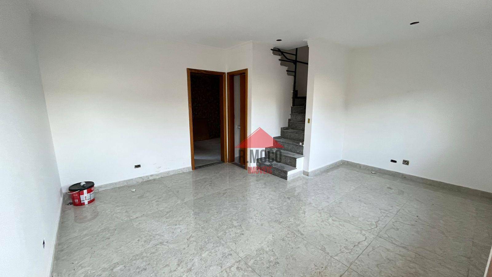 Sobrado para alugar com 3 quartos, 120m² - Foto 1