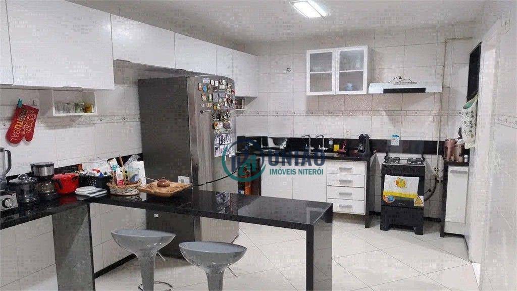 Apartamento à venda com 3 quartos, 120m² - Foto 12