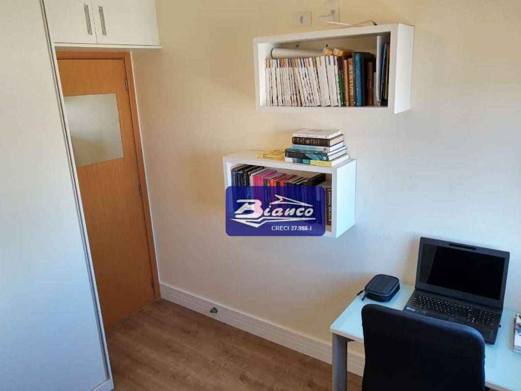 Apartamento à venda com 3 quartos, 83m² - Foto 14