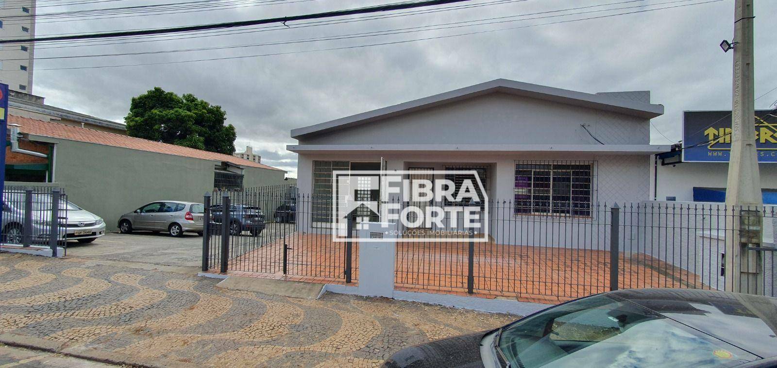 Casa para alugar com 5 quartos, 224m² - Foto 2