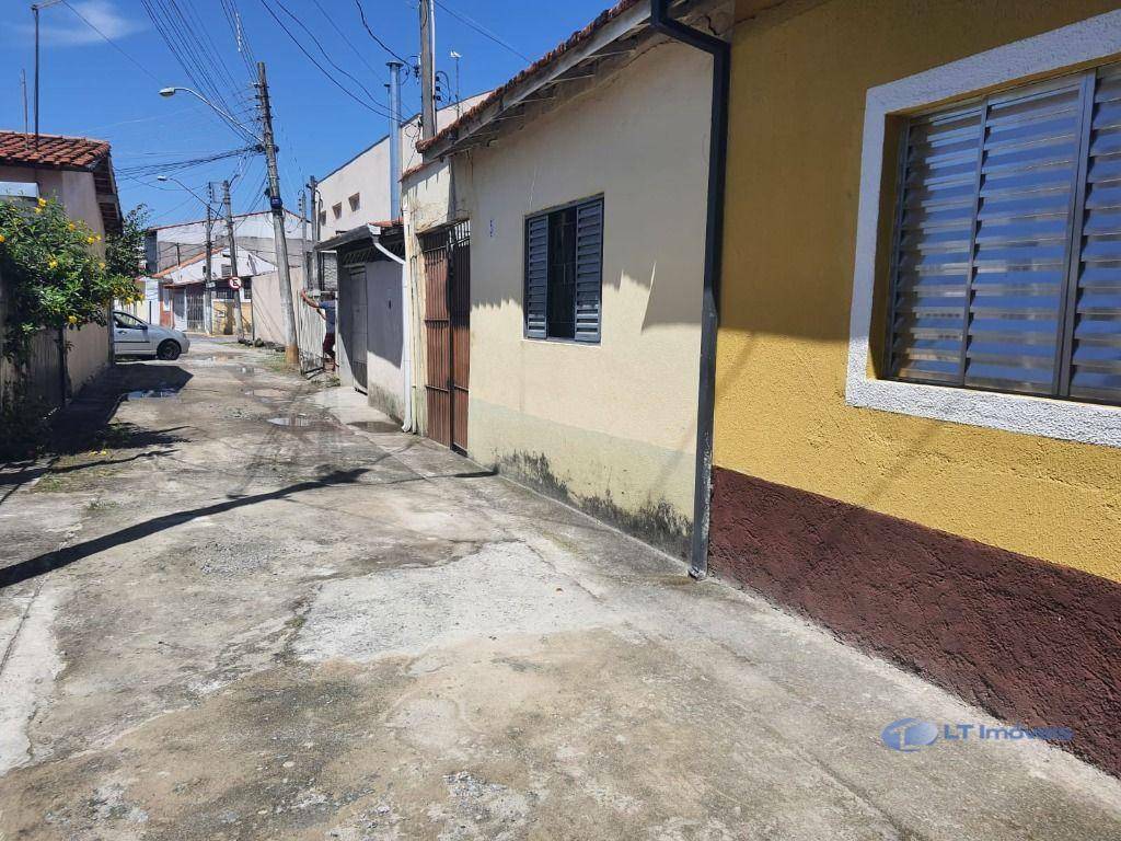 Casa à venda com 3 quartos, 100m² - Foto 16