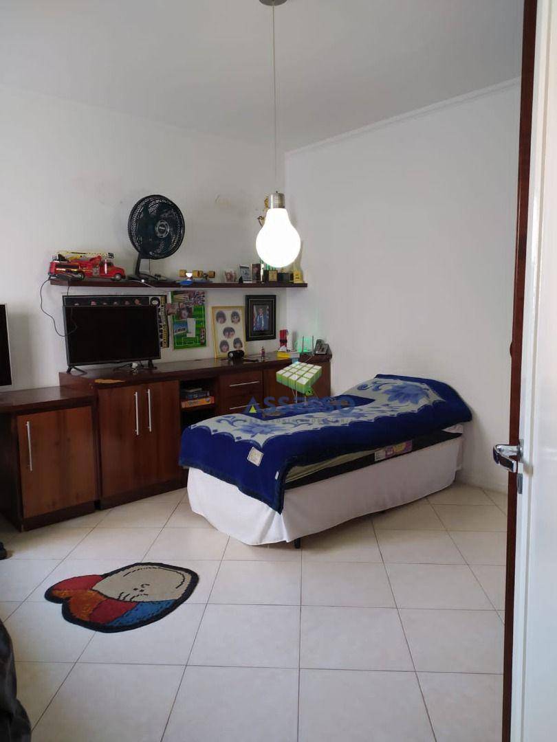 Casa à venda com 4 quartos, 192m² - Foto 33