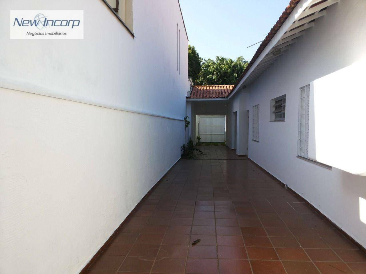 Casa à venda com 3 quartos, 300m² - Foto 11