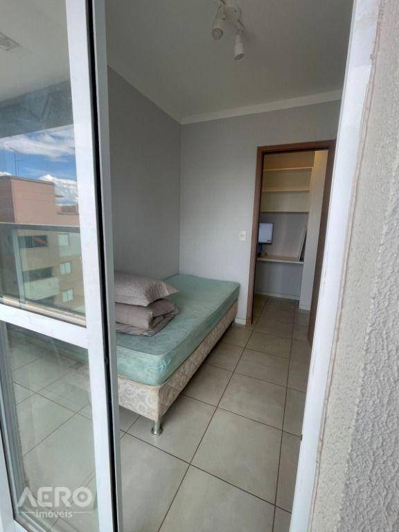 Apartamento para alugar com 2 quartos, 48m² - Foto 13