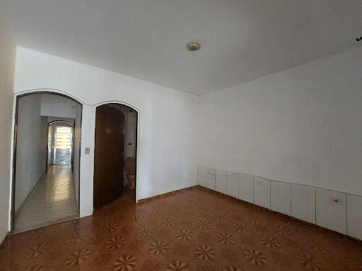 Sobrado à venda com 10 quartos, 300m² - Foto 4