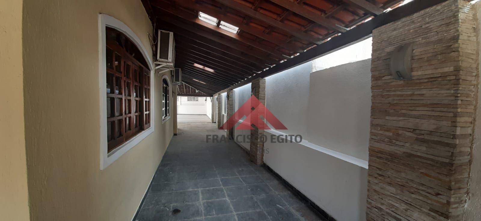 Casa à venda com 2 quartos, 247m² - Foto 5