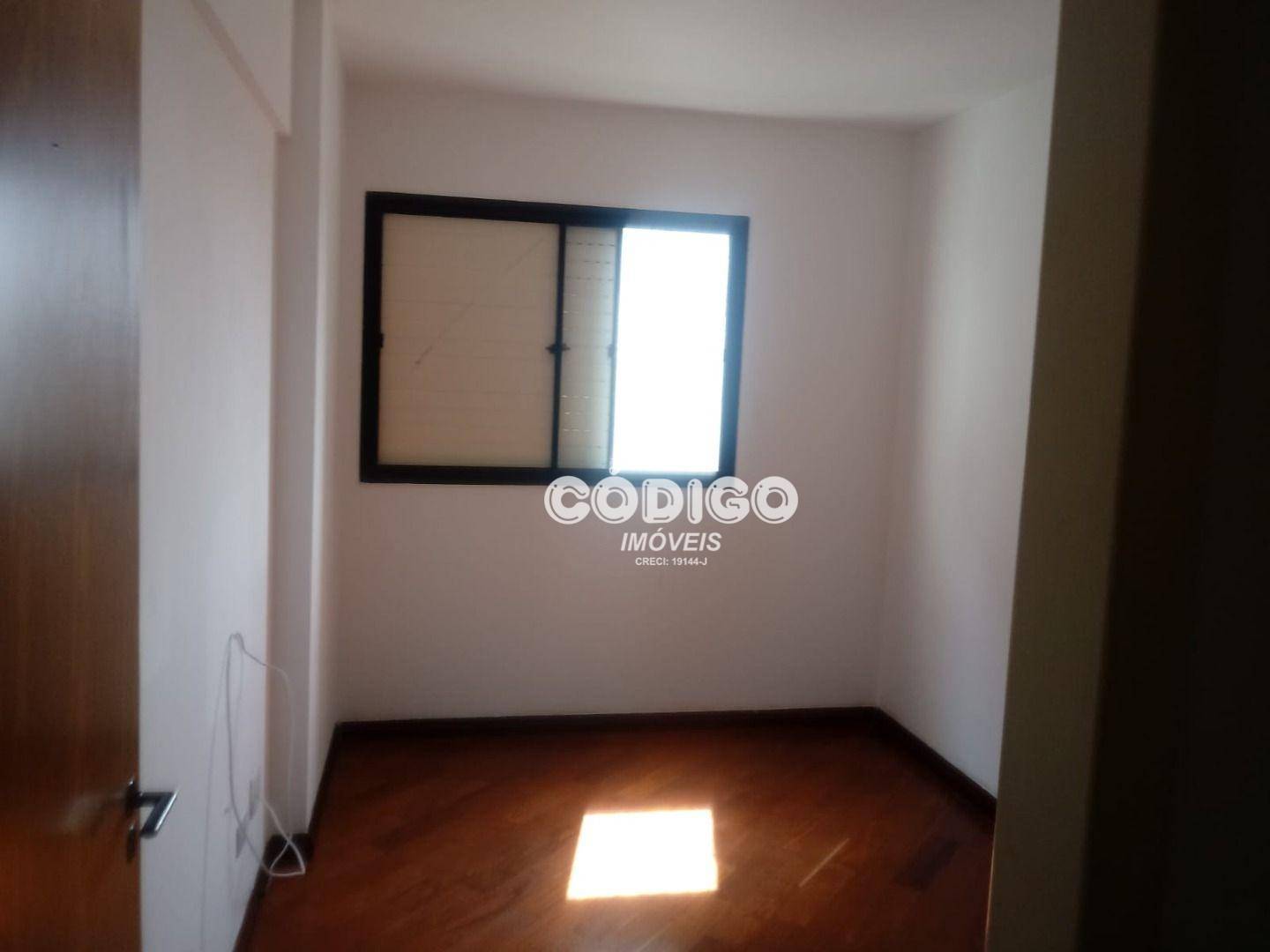 Apartamento para alugar com 3 quartos, 86m² - Foto 9