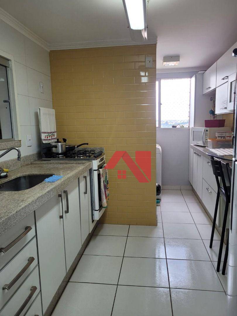 Apartamento à venda com 3 quartos, 75m² - Foto 11