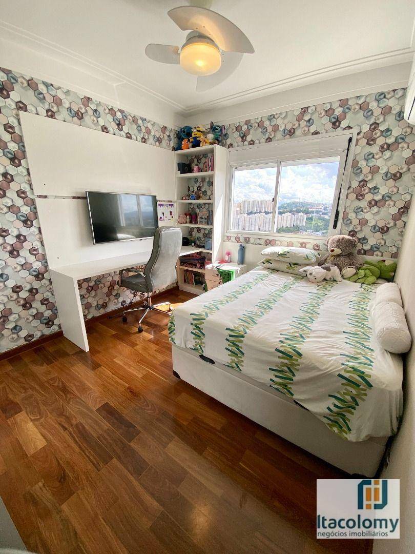 Apartamento à venda com 4 quartos, 258m² - Foto 34