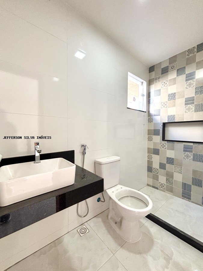 Casa à venda com 2 quartos, 6m² - Foto 9