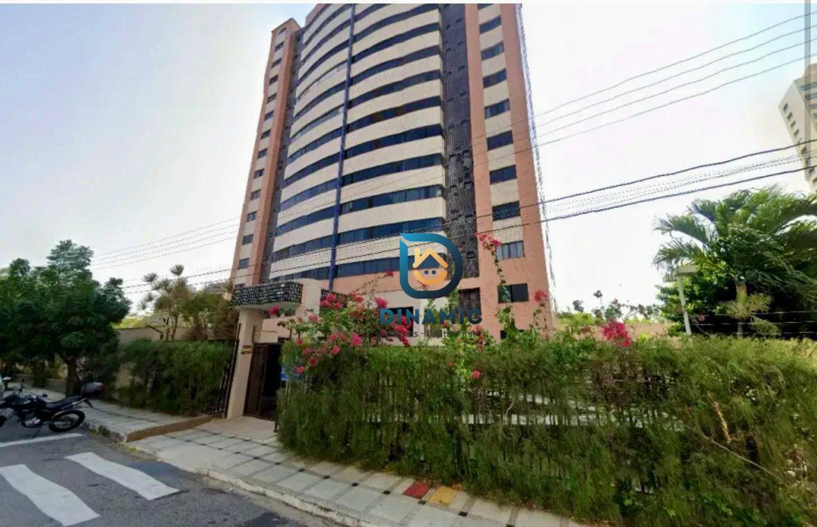 Apartamento à venda com 4 quartos, 230m² - Foto 2
