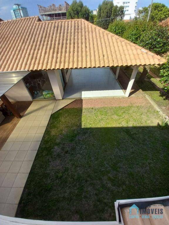 Casa à venda com 3 quartos, 200m² - Foto 12