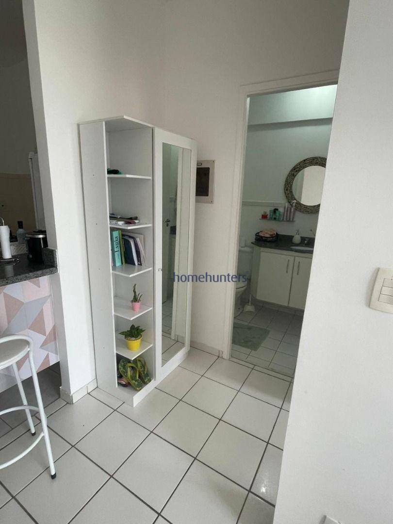 Apartamento à venda com 1 quarto, 45m² - Foto 12