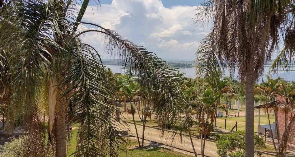 Casa de Condomínio à venda com 4 quartos, 250m² - Foto 24