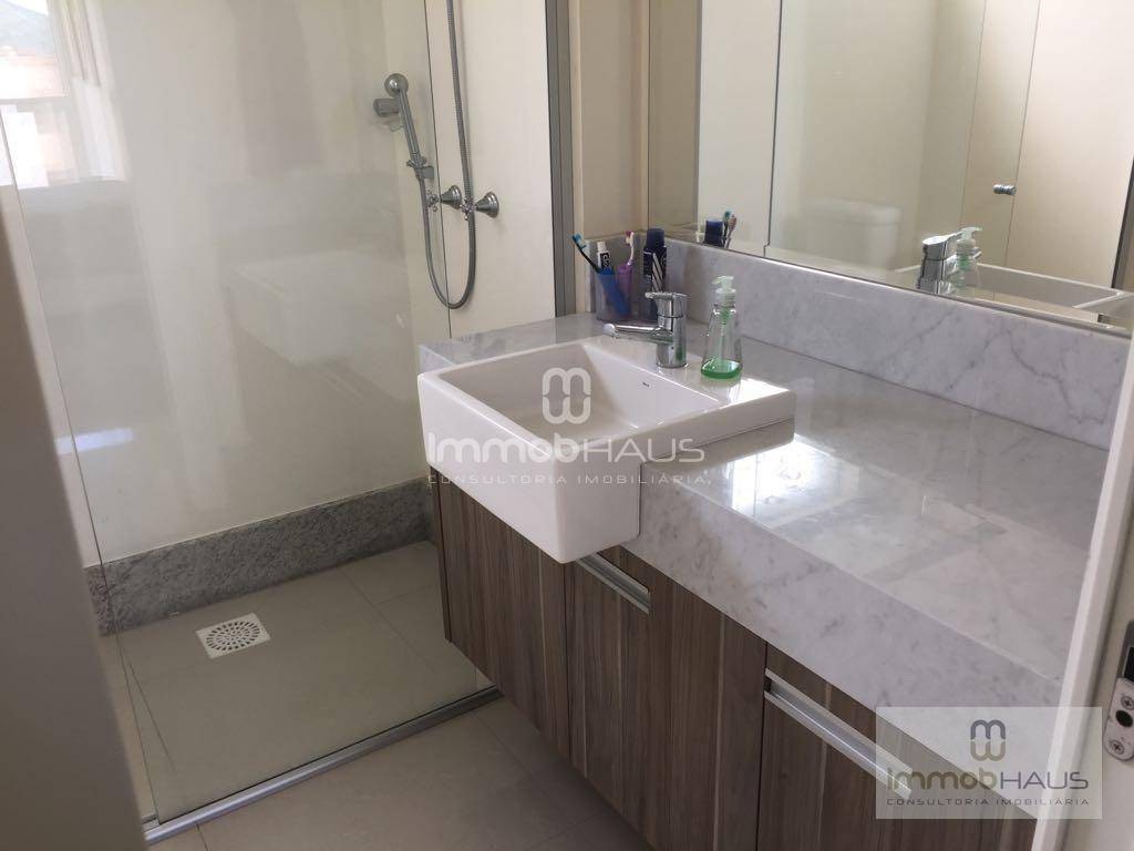 Apartamento à venda com 3 quartos, 130m² - Foto 18