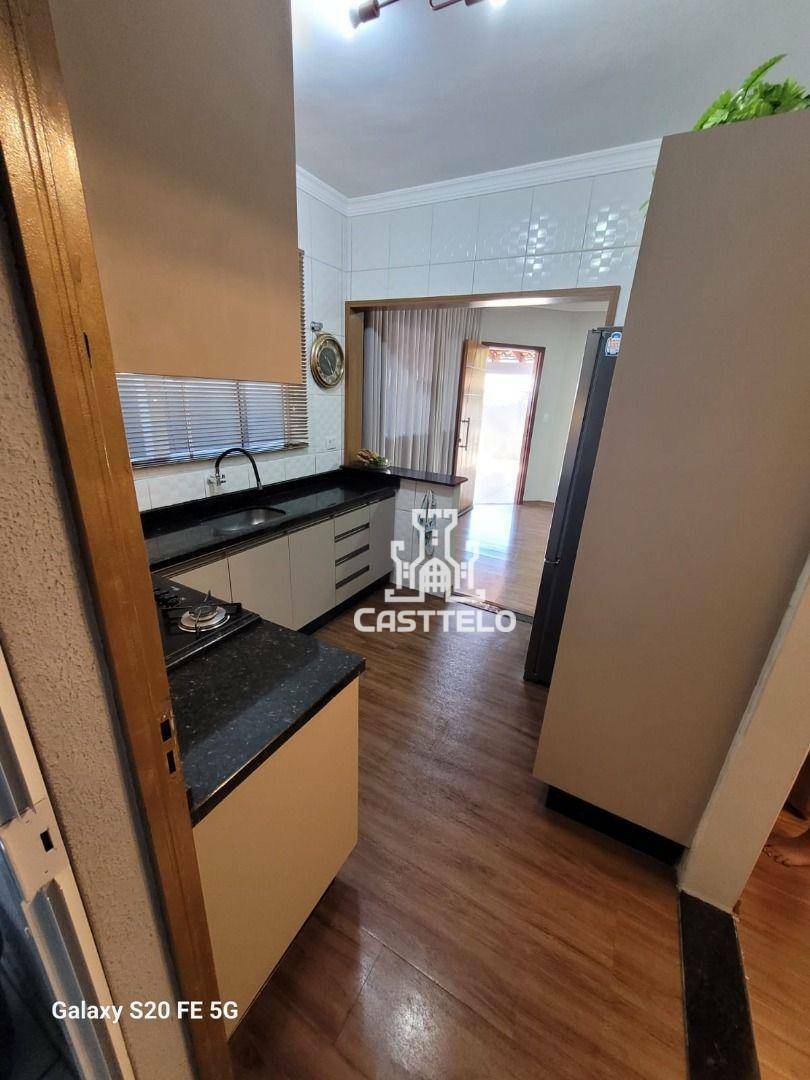 Casa à venda com 3 quartos, 62m² - Foto 16