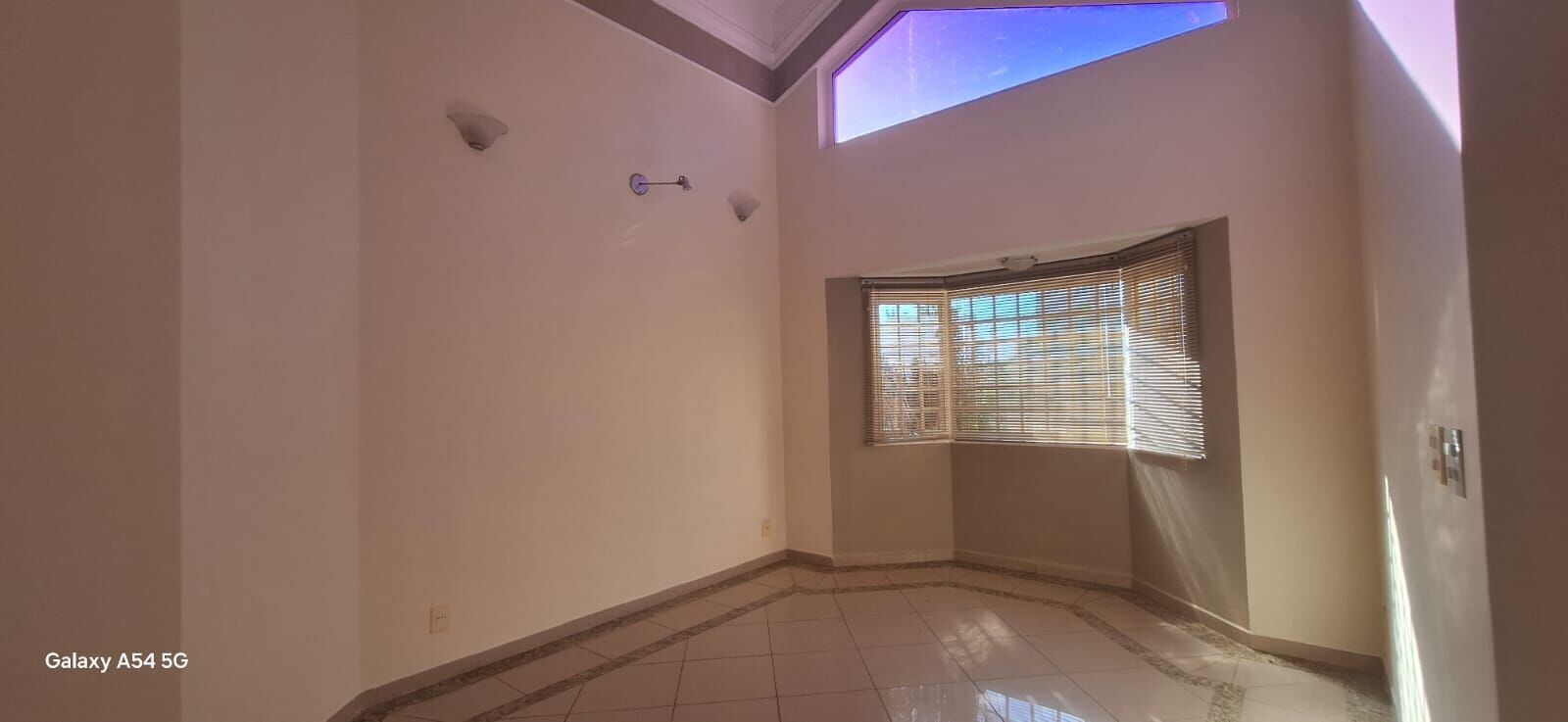 Casa à venda com 3 quartos, 221m² - Foto 21