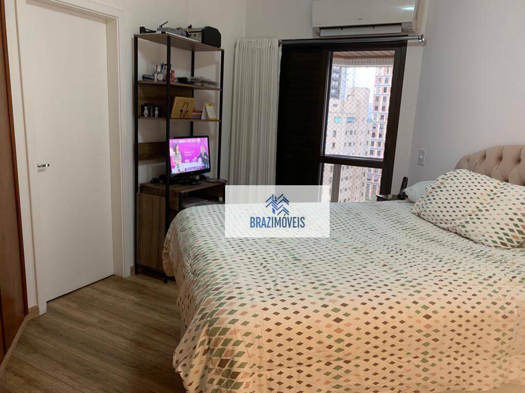 Apartamento à venda com 4 quartos, 236m² - Foto 23