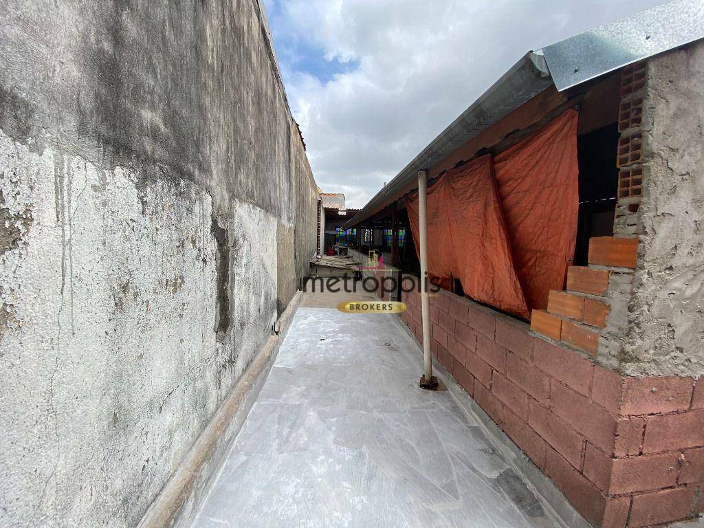 Sobrado à venda com 3 quartos, 322m² - Foto 47