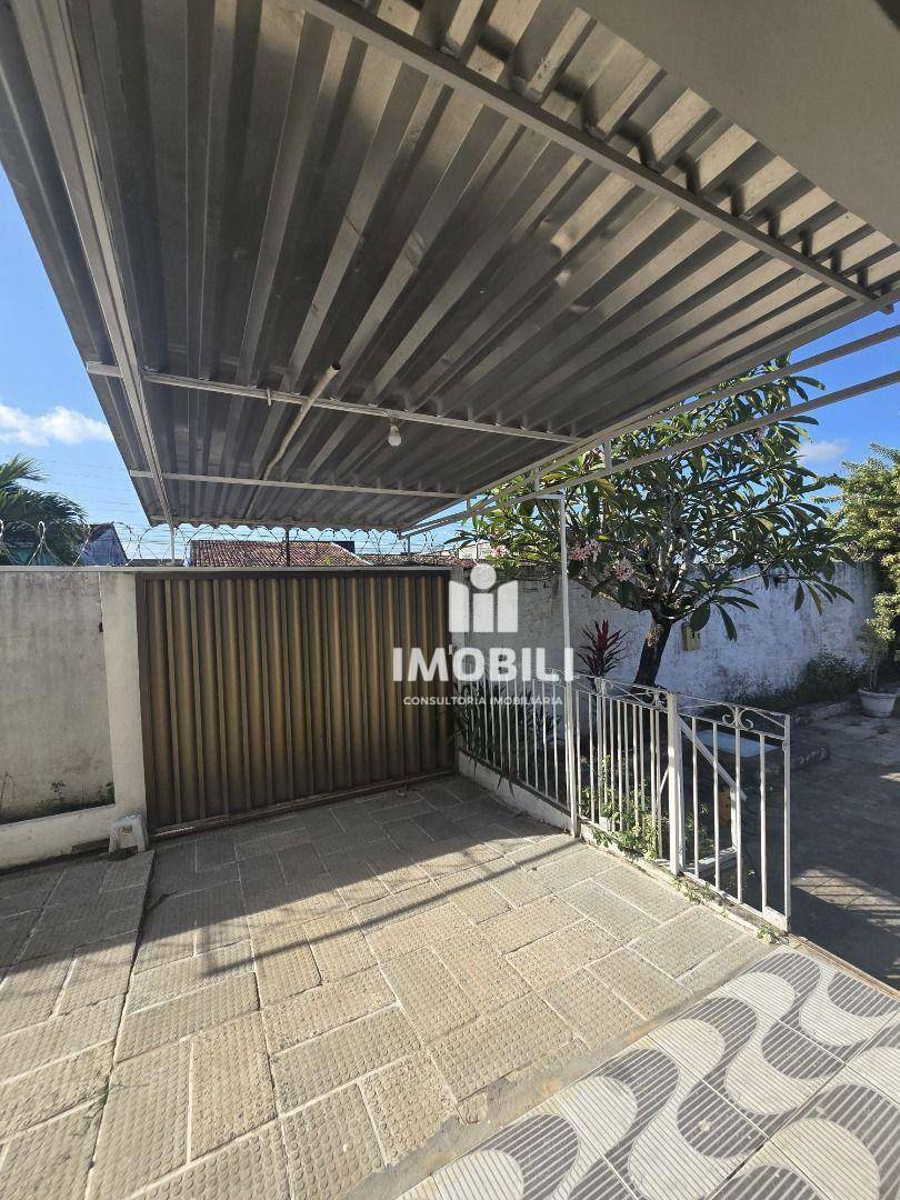 Casa à venda com 3 quartos, 129m² - Foto 7