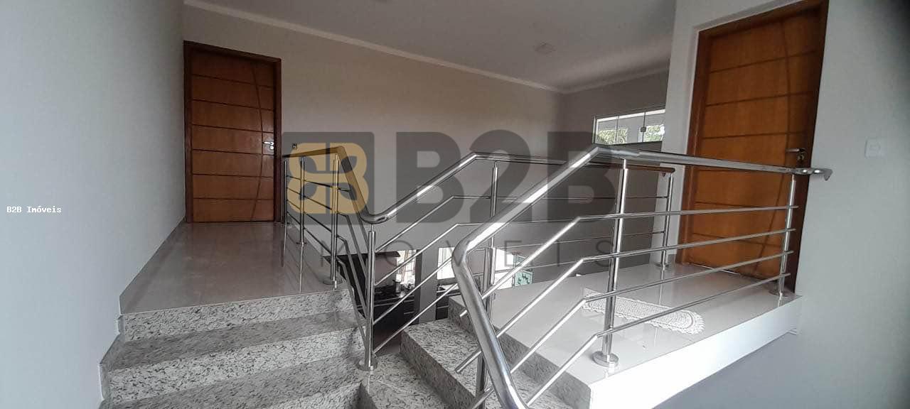 Casa à venda com 2 quartos, 224m² - Foto 12