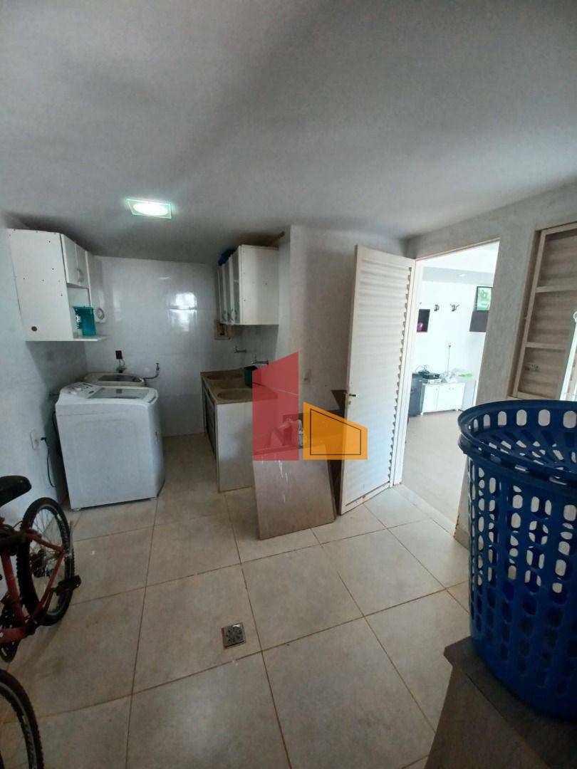 Casa à venda com 3 quartos, 183m² - Foto 7